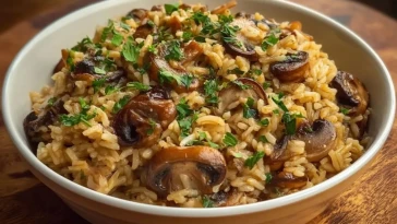 Riz Aux Champignons Savoureux En Une Seule Casserole
