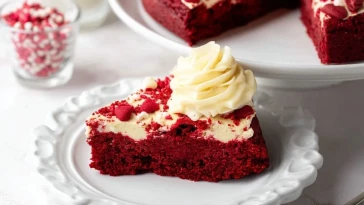 Gâteau aux Biscuits Velours Rouge